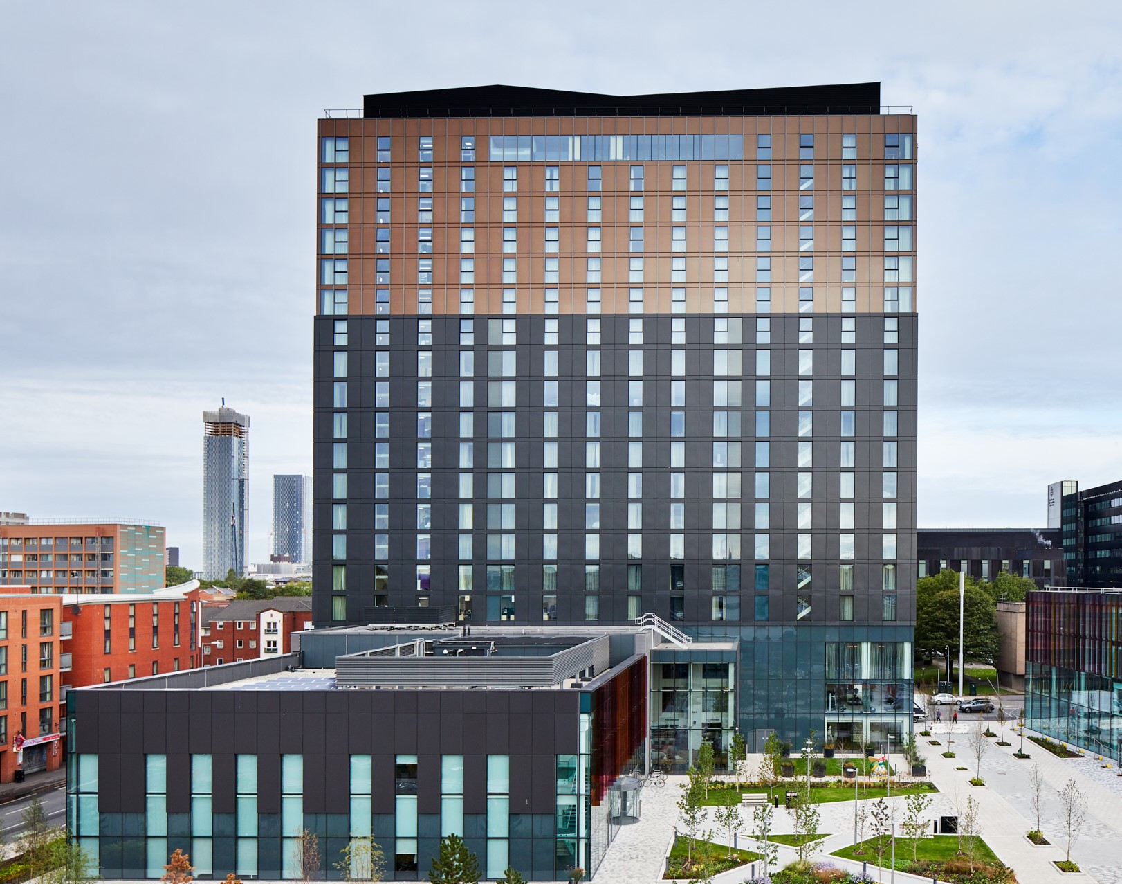 https://www.pro-manchester.co.uk/wp-content/uploads/2020/01/Hyatt-House-Manchester-Exterior-Lume.jpg