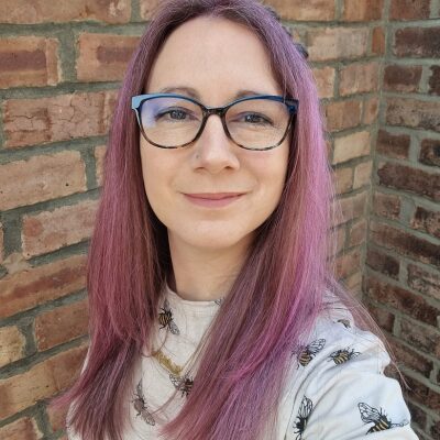 Emma Jones Holding resized - pro-manchester