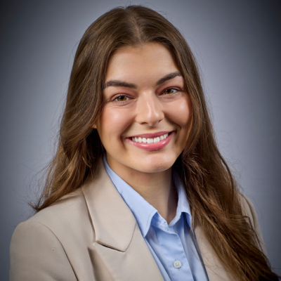 Photo of Emine Cakir