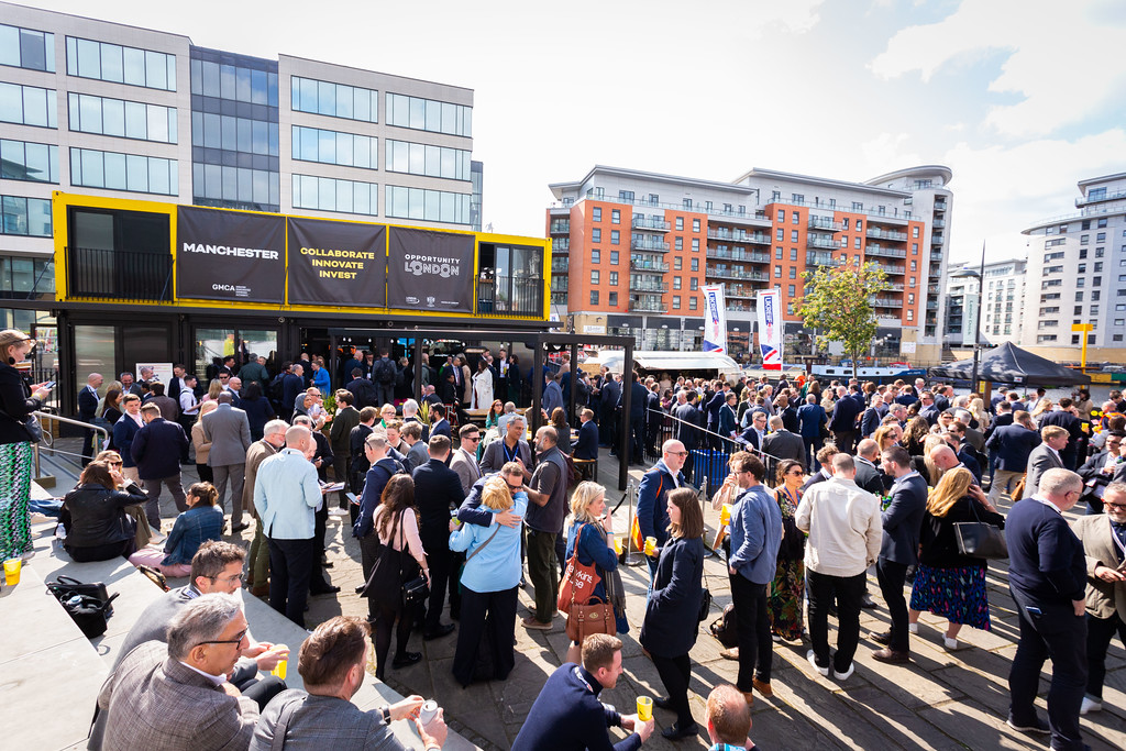 https://www.pro-manchester.co.uk/wp-content/uploads/2025/04/Canary-1.jpg